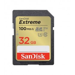 SanDisk 32GB Extreme UHS-I SDXC Memory Card (Class 10)