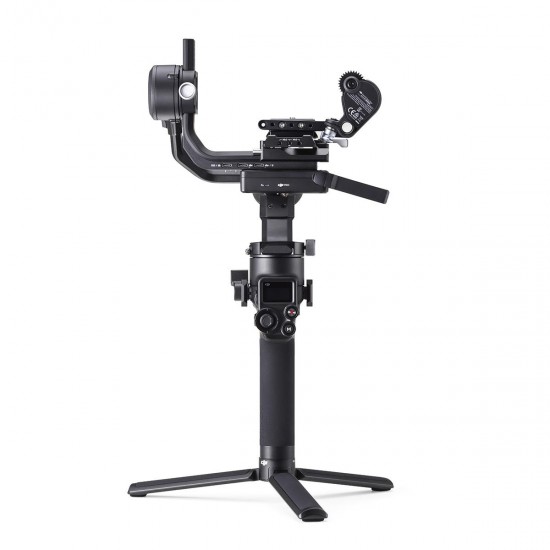 DJI RSC 2 Pro Combo Gimbal Stabilizer for Mirrorless Cameras DJI RSC 2 Pro Combo Gimbal Stabilizer for Mirrorless Cameras